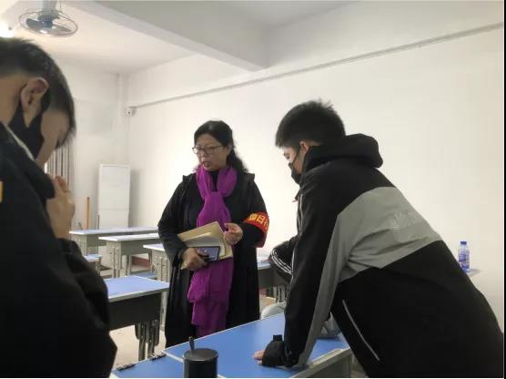 深入檢查促提升丨我校政教處開展校園教學(xué)、衛(wèi)生大檢查(圖1)