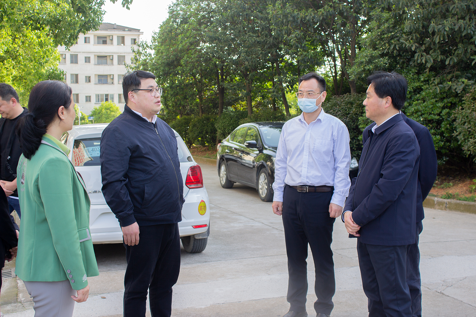 乘春風(fēng)，開快車，高水平建設(shè)產(chǎn)業(yè)人才高地 | 市委常委、組織部部長徐小兵來校調(diào)研人才工作(圖5)