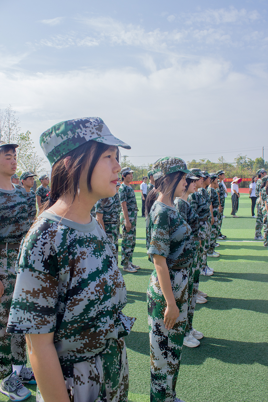 結(jié)訓(xùn)千帆競 振寧秋點(diǎn)兵 | 振寧技工學(xué)校舉行軍訓(xùn)閉幕式(圖3)