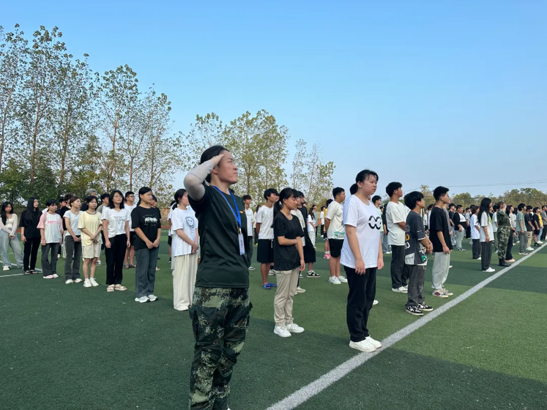 常務(wù)副校長(zhǎng)吳金橋同志第一次升國(guó)旗儀式上的主旨講話(圖6)