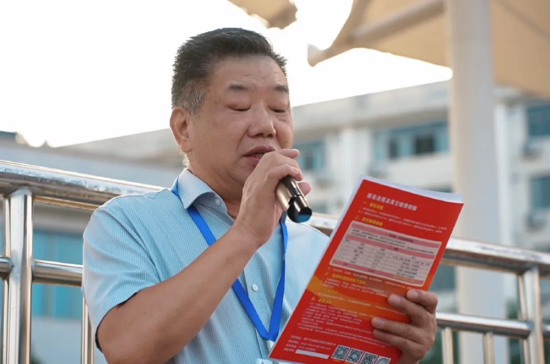 常務(wù)副校長(zhǎng)吳金橋同志第一次升國(guó)旗儀式上的主旨講話(圖9)